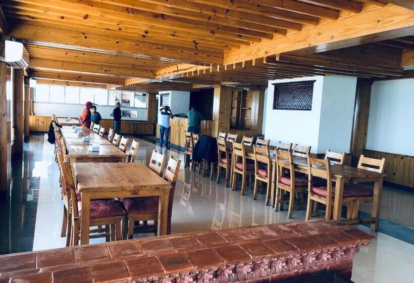 هتل Nagarkot Shangrila Resort