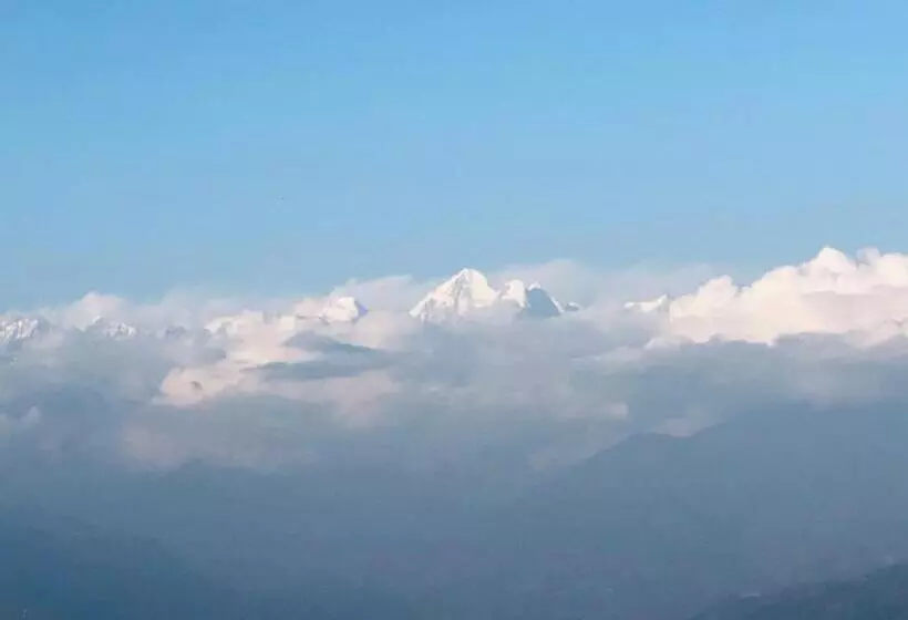 هتل Nagarkot Shangrila Resort