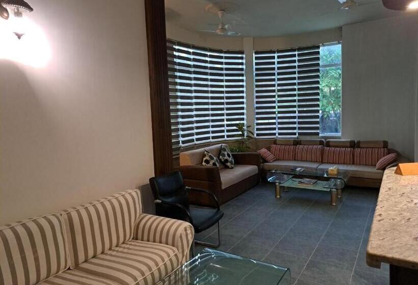 هتل Rindhali Beach