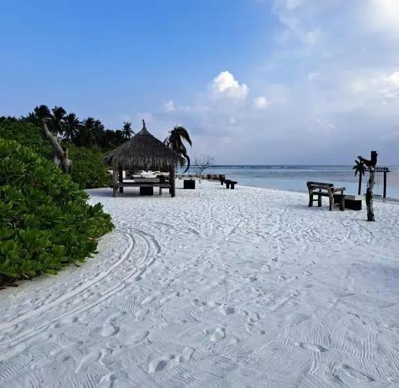 هتل Rindhali Beach
