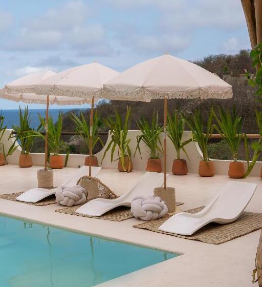 Пансион Hostal Xeno