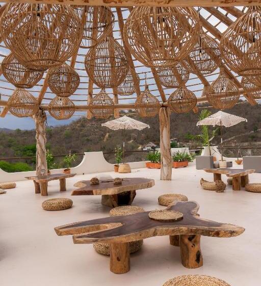 Пансион Hostal Xeno