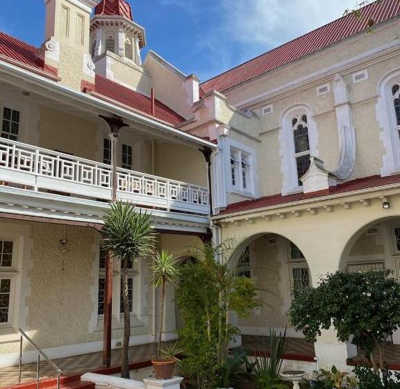 פנסיון St Luke S Retreat Centre And Guest House