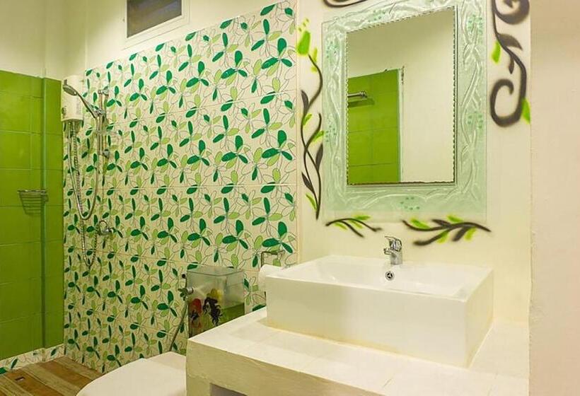 The Light House Resort   Kohlarn เดอะไลท์เฮ้าส์รีสอร์ท เกาะล้าน