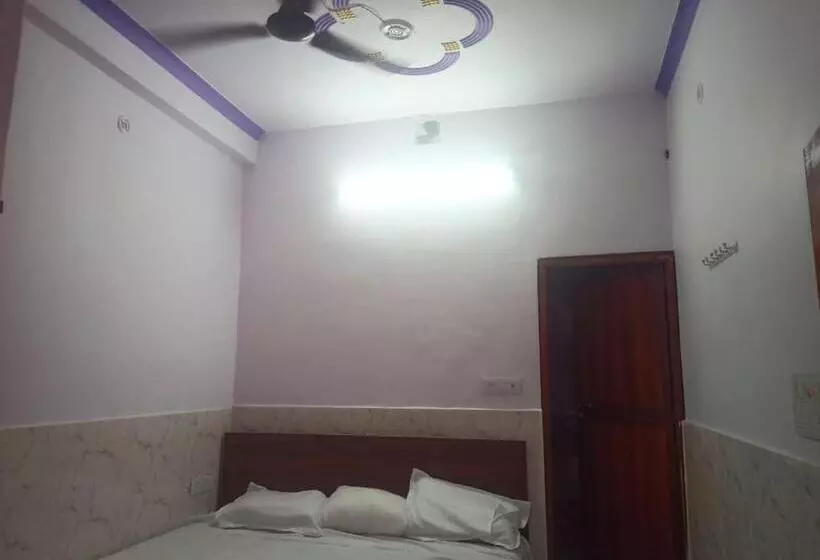 Balaji Guest House