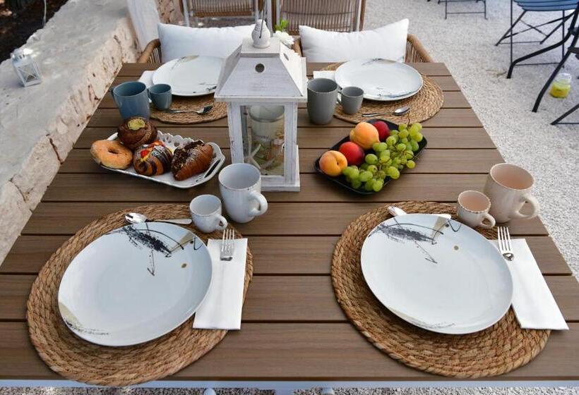 تختخواب و صبحانه Lamarossa Trulli&suites