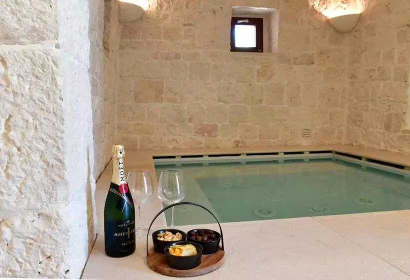 تختخواب و صبحانه Lamarossa Trulli&suites