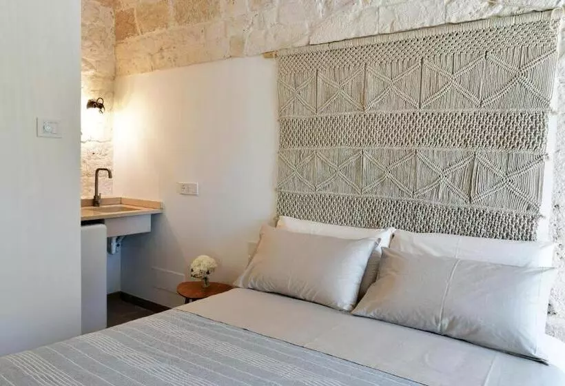 تختخواب و صبحانه Lamarossa Trulli&suites