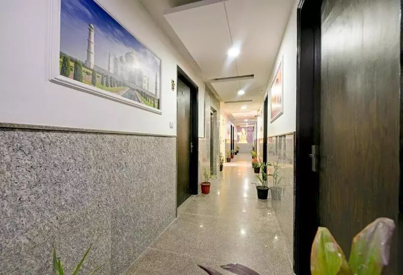 Hotelli Aura Inn
