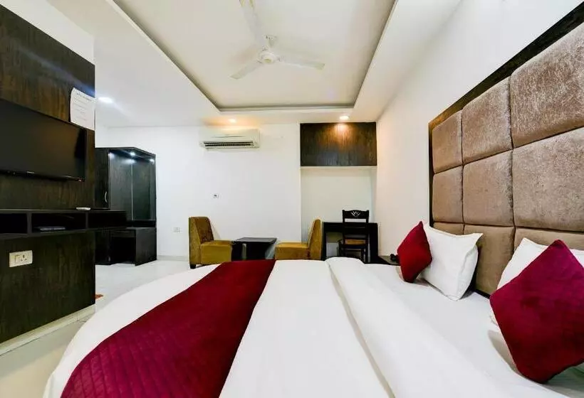 Hotelli Aura Inn