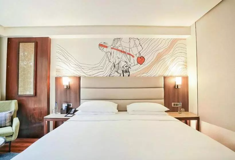 Hotelli Aura Inn