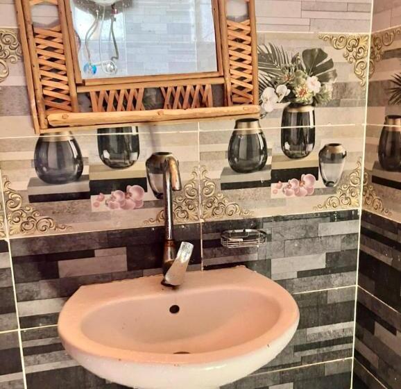 هتل Blue Beach Camp