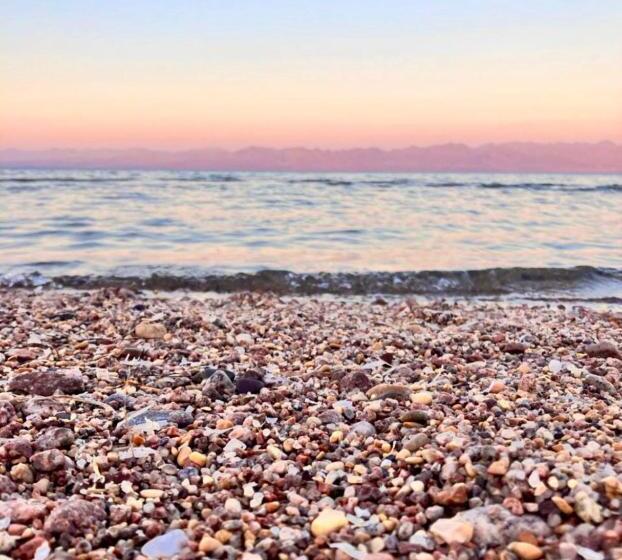 هتل Blue Beach Camp