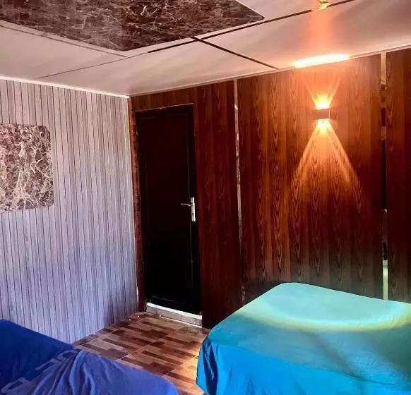 هتل Blue Beach Camp