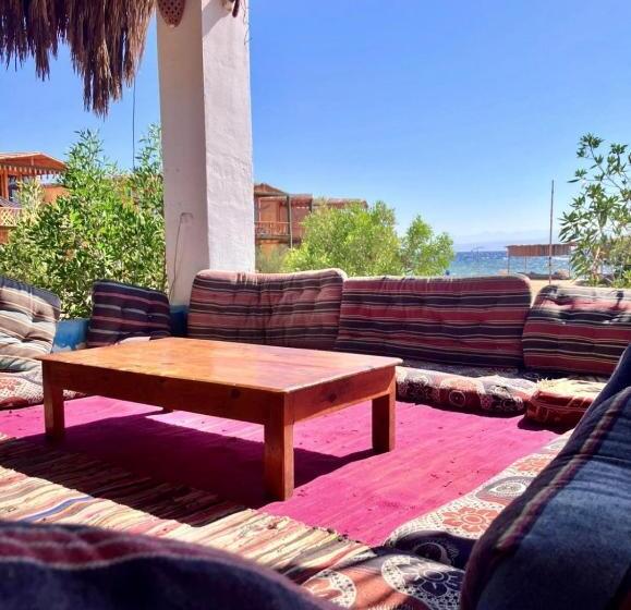 هتل Blue Beach Camp