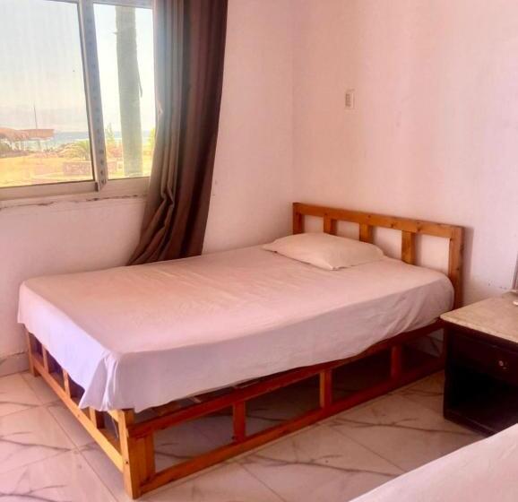 هتل Blue Beach Camp