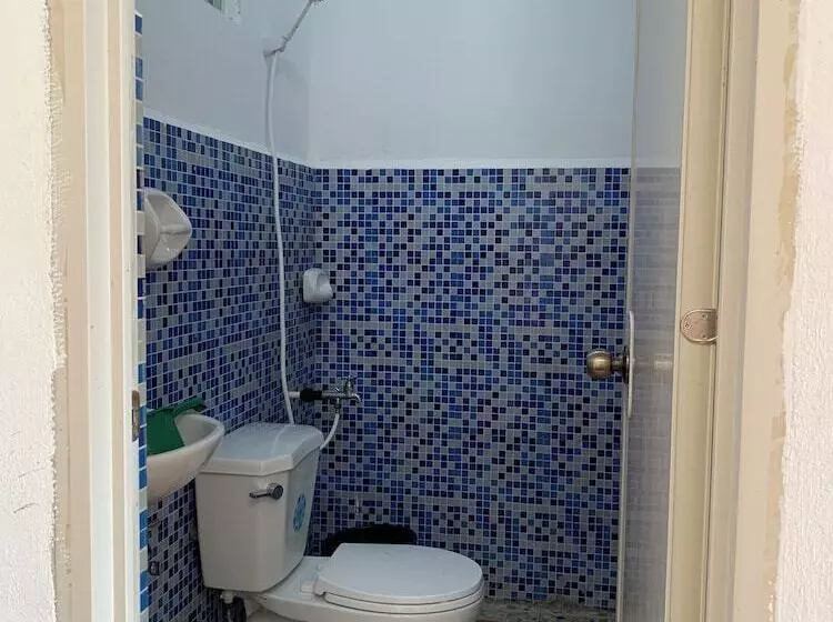 Hotelli Palanas White Sand Beach Resort