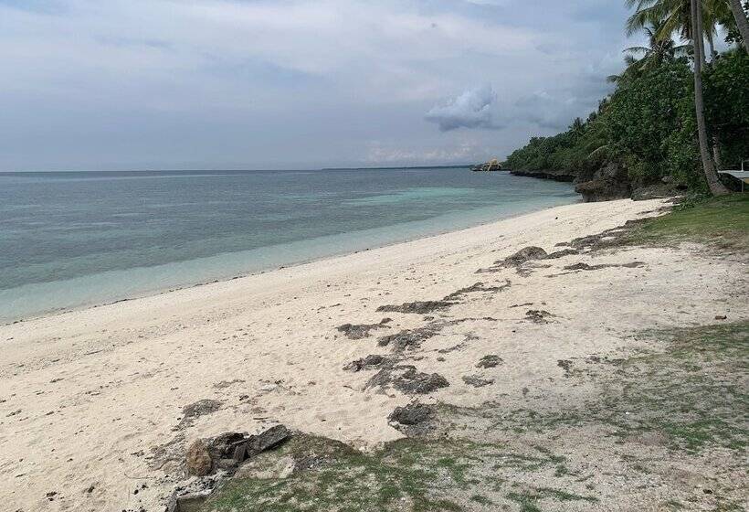 호텔 Palanas White Sand Beach Resort