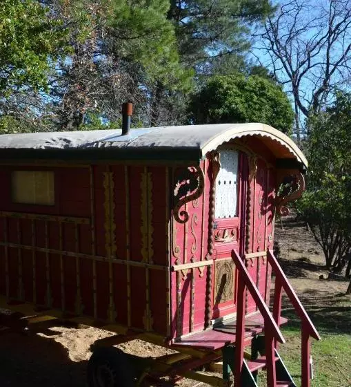 ホテル Roulotte Tout Confort à La Ferme Blandine