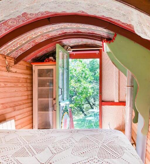 Hotel Roulotte Tout Confort à La Ferme Blandine