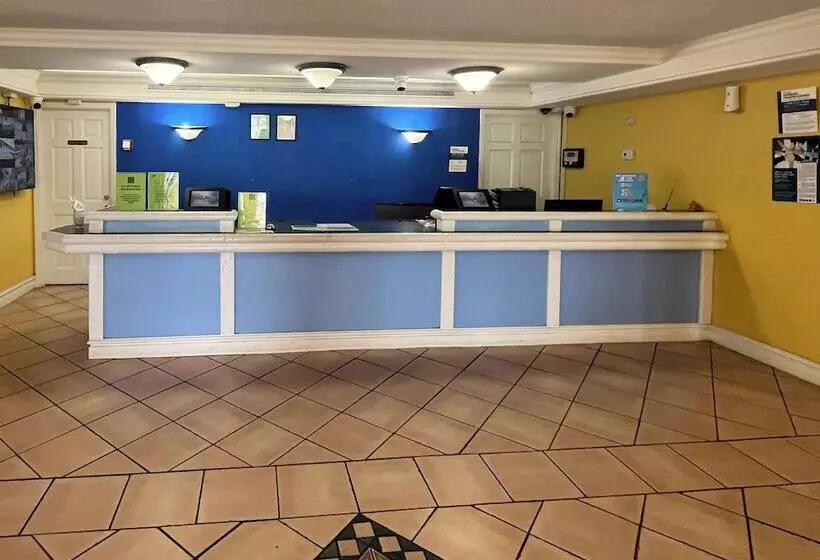 Hotelli Studio 6 Huntsville, Al University Drive