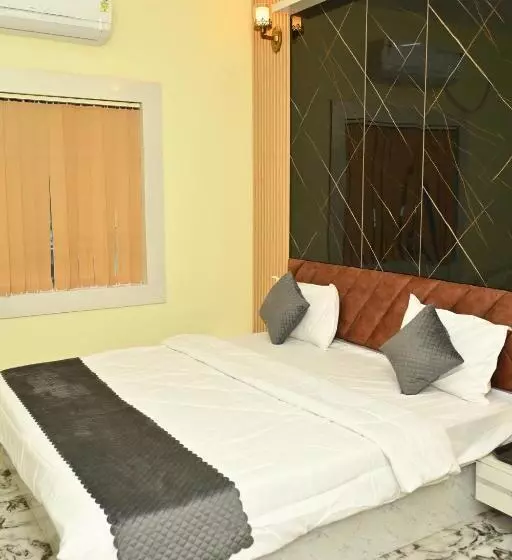 Hotelli The Vintage Plaza