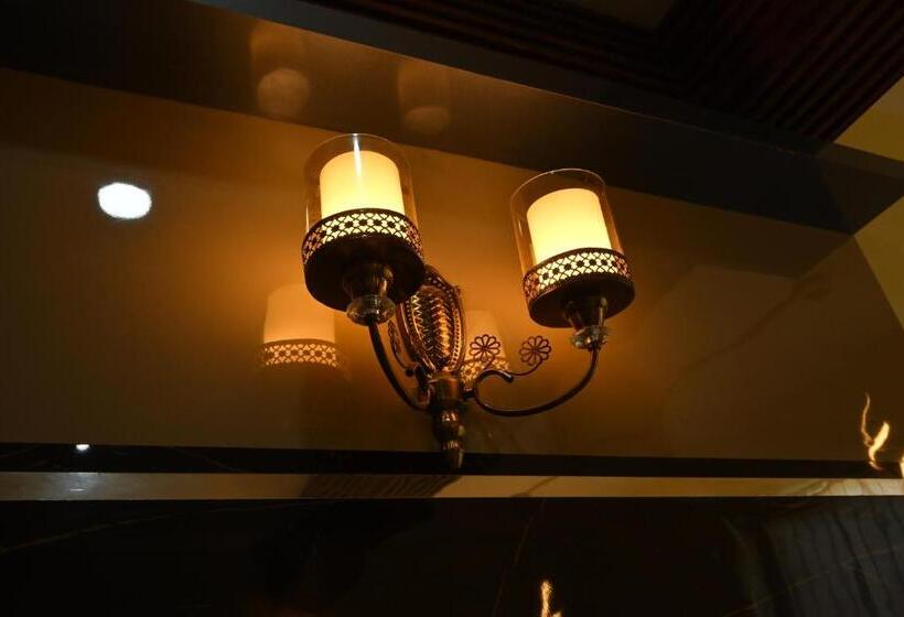 酒店 The Vintage Plaza