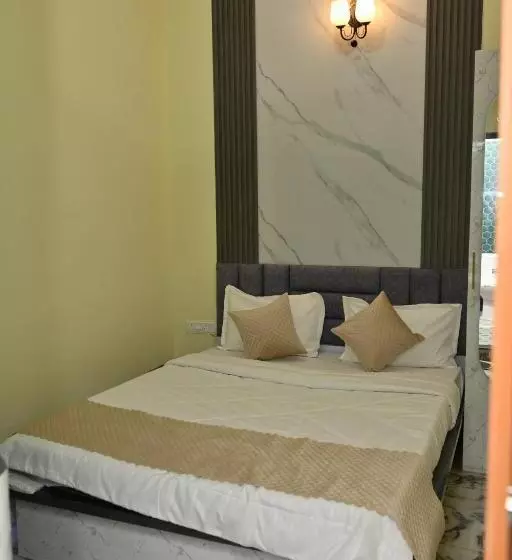 Hotelli The Vintage Plaza