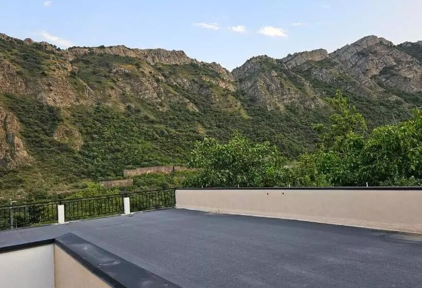 پانسیون Guesthouse K2 #1