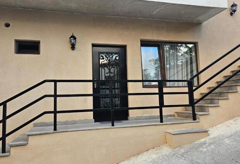 پانسیون Guesthouse K2 #1