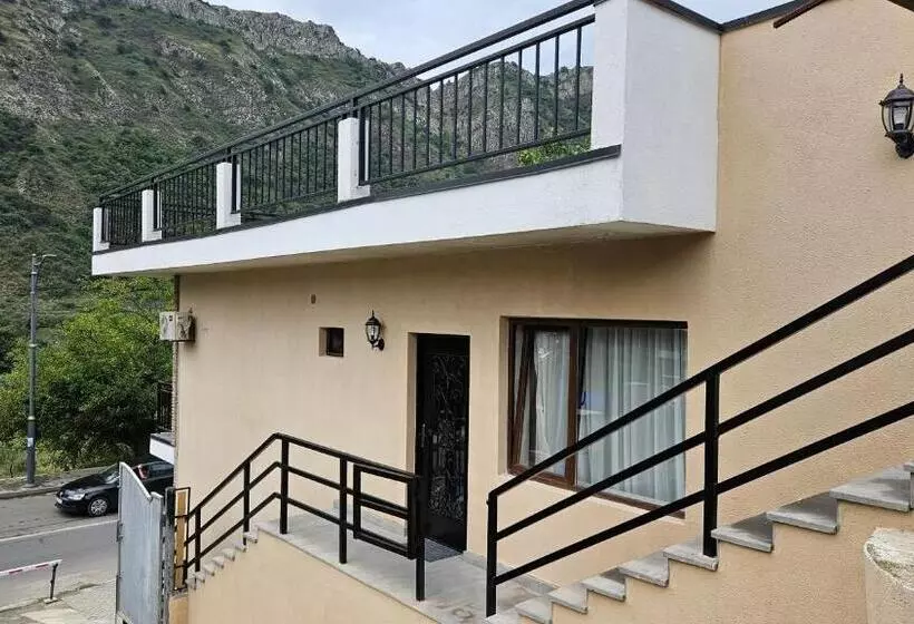 پانسیون Guesthouse K2 #1