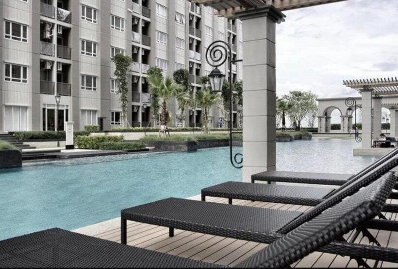 פנסיון Manor Sanambinnam