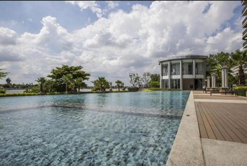 פנסיון Manor Sanambinnam