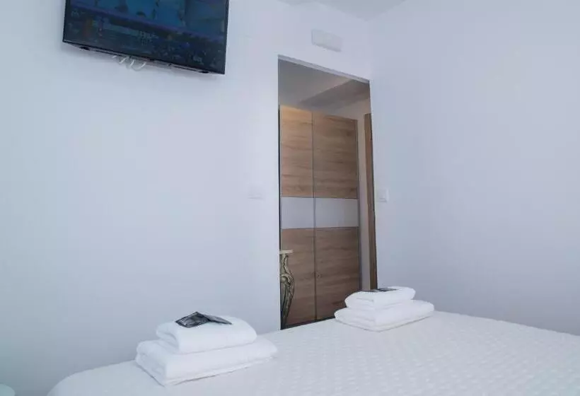 ペンション Raianos