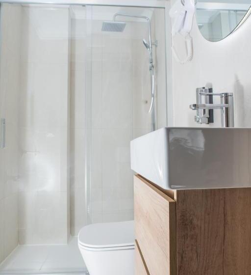 پانسیون Raianos