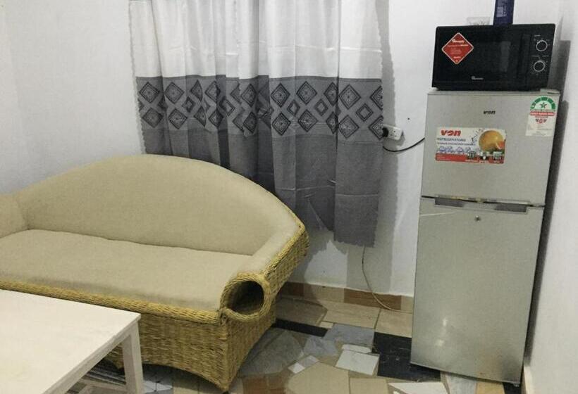 Пансион Comfy Beachside Condo