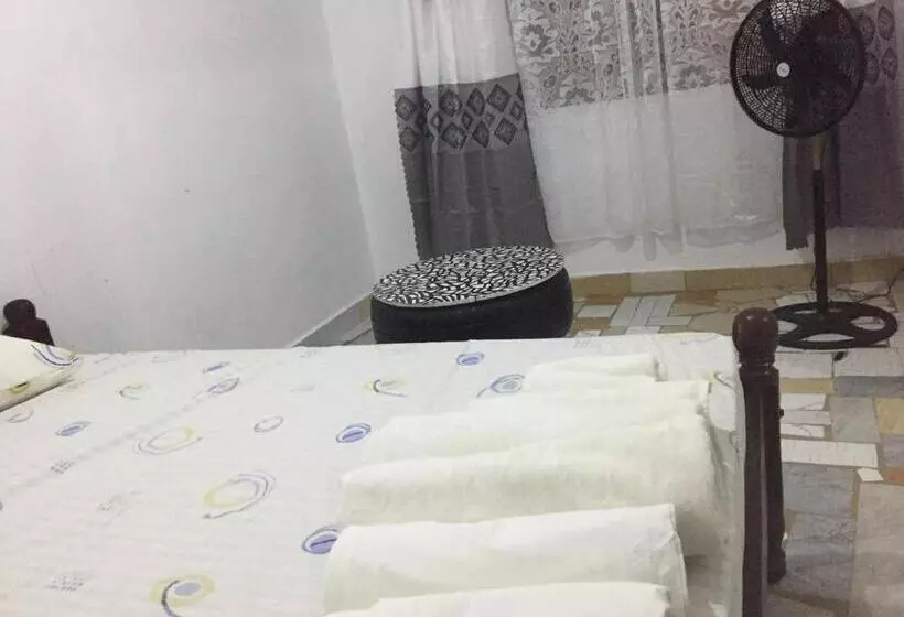 پانسیون Comfy Beachside Condo