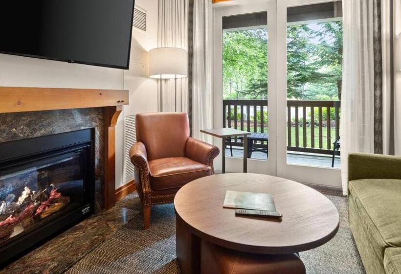 Resort 1124a 2 Bdrm The Pines Ski In Ski Out Lodge At Spruce Peak