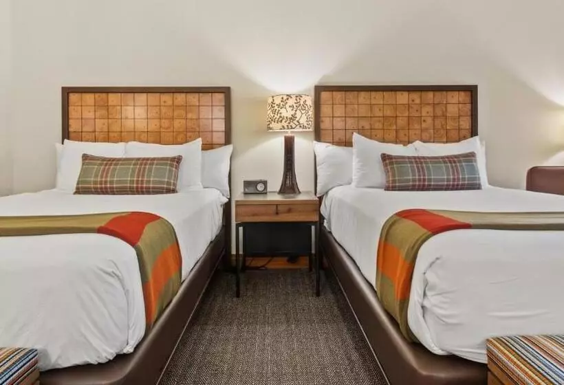 Lomakeskus 1124a 2 Bdrm The Pines Ski In Ski Out Lodge At Spruce Peak