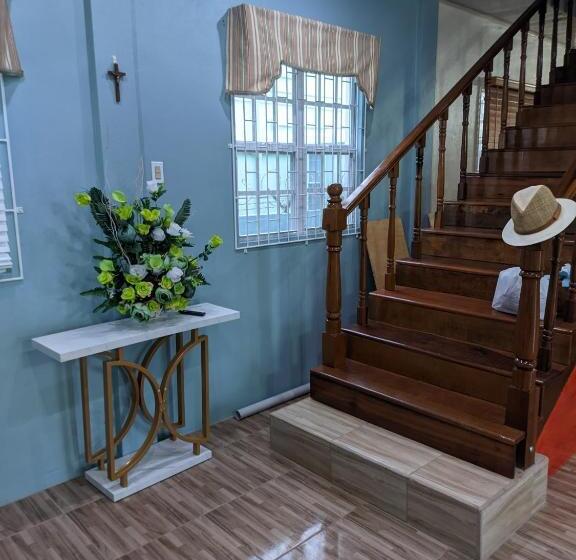 تختخواب و صبحانه 43 Dougville Melanie Ecd