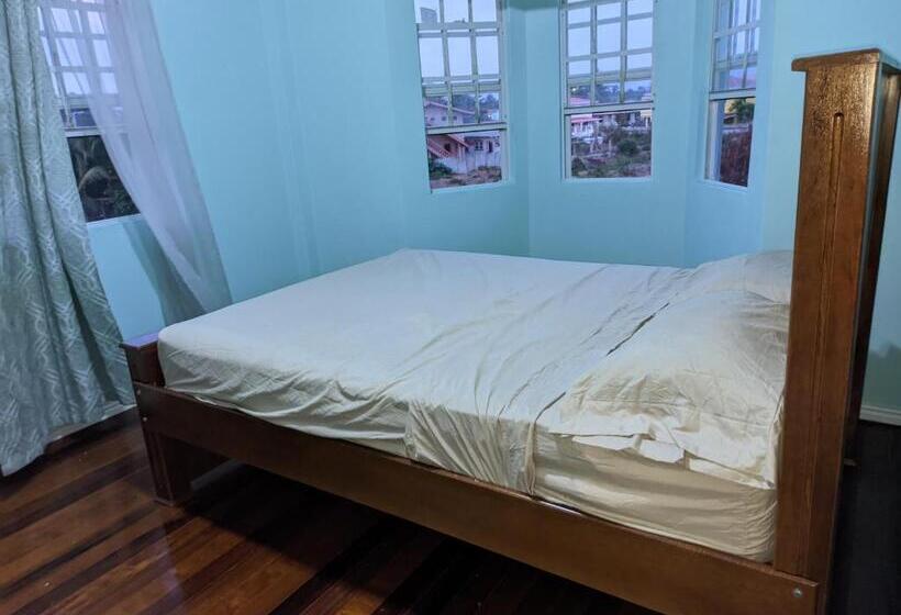 تختخواب و صبحانه 43 Dougville Melanie Ecd