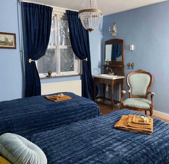 مبيت وإفطار Landhuis De Nieuwe Hof