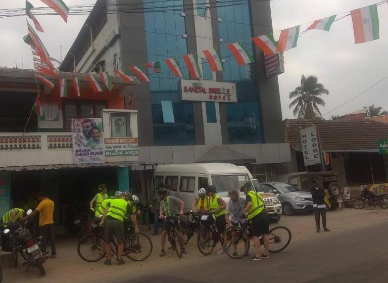 בית מלון כפרי Sandal Breeze