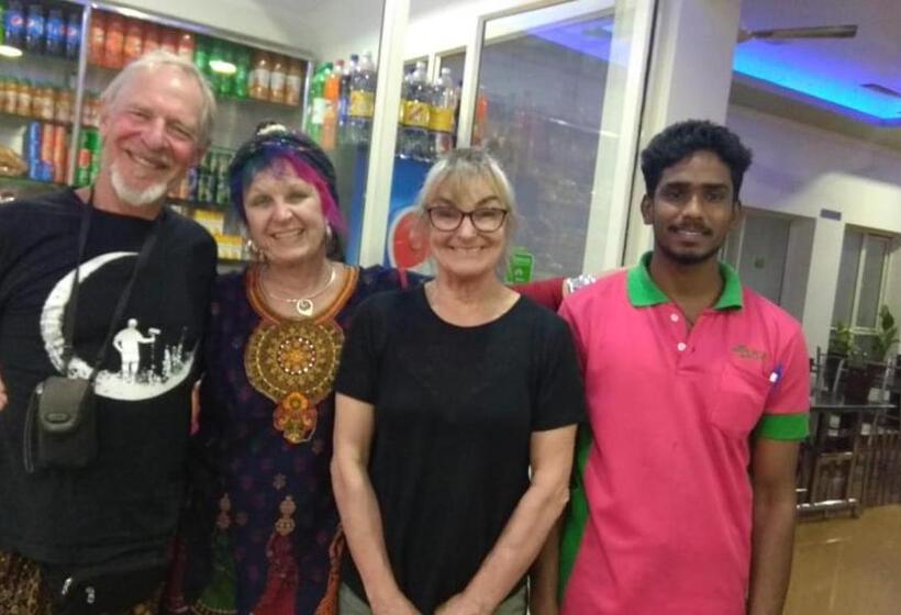 בית מלון כפרי Sandal Breeze