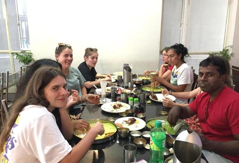 בית מלון כפרי Sandal Breeze