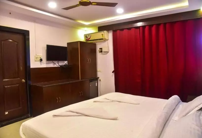 هتل Sportsman Beach