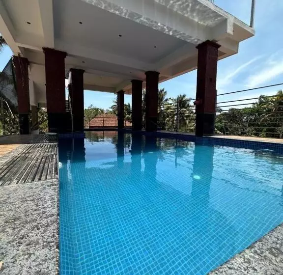 هتل Sportsman Beach