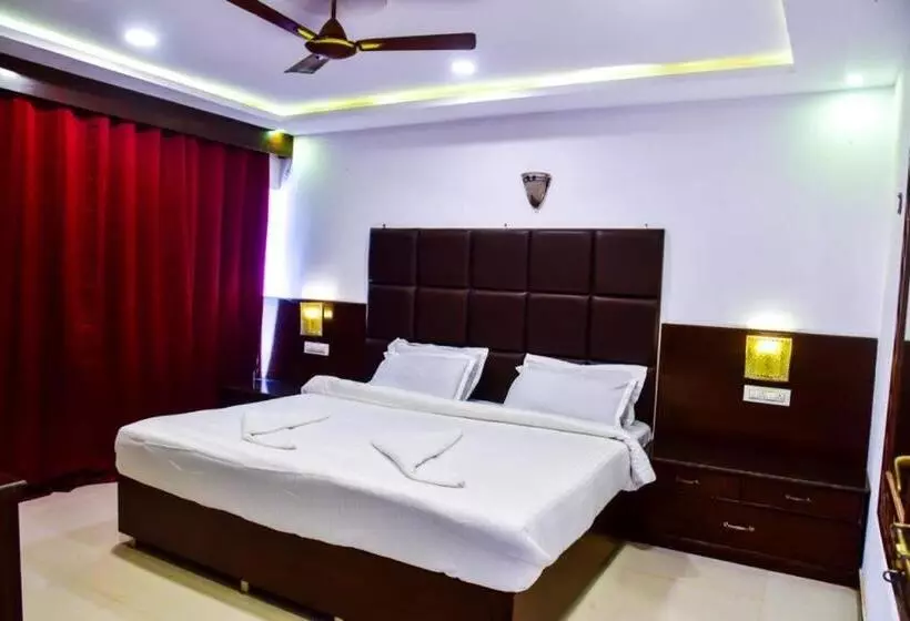 هتل Sportsman Beach