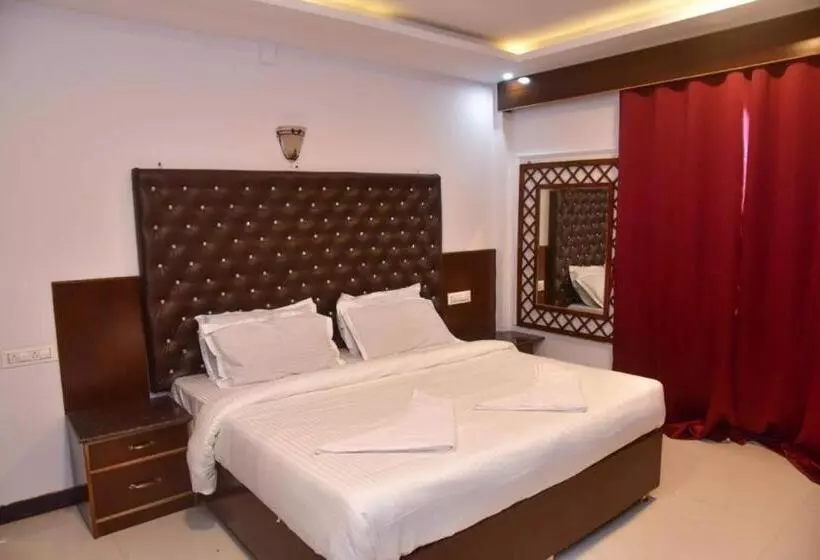 هتل Sportsman Beach