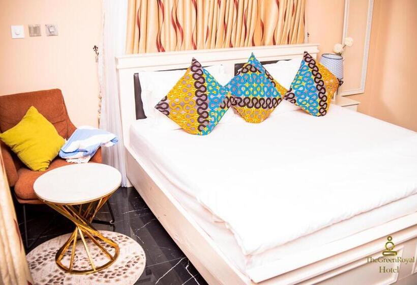 Отель The Green Royal